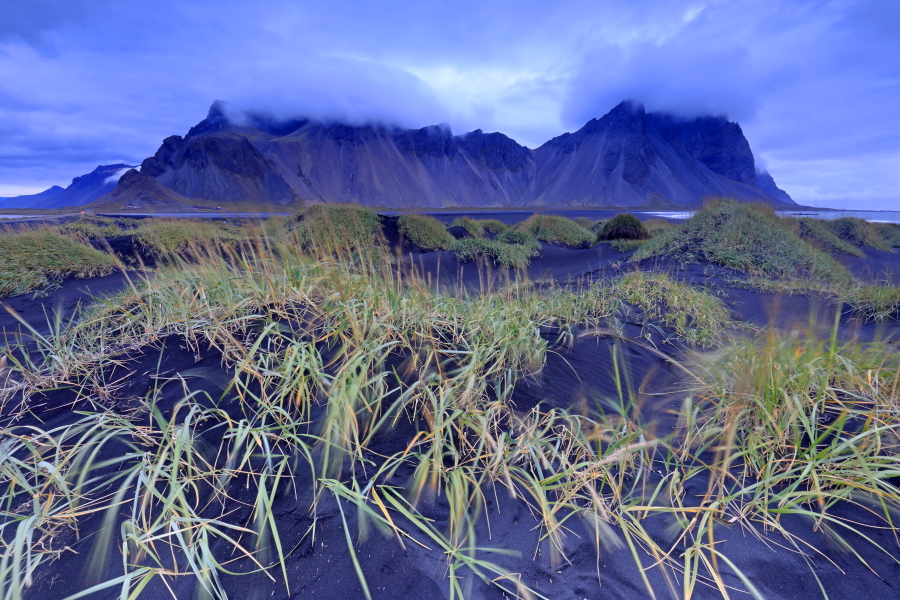 Blick von der Halbinsel Stokksnes zum Vestrahorn