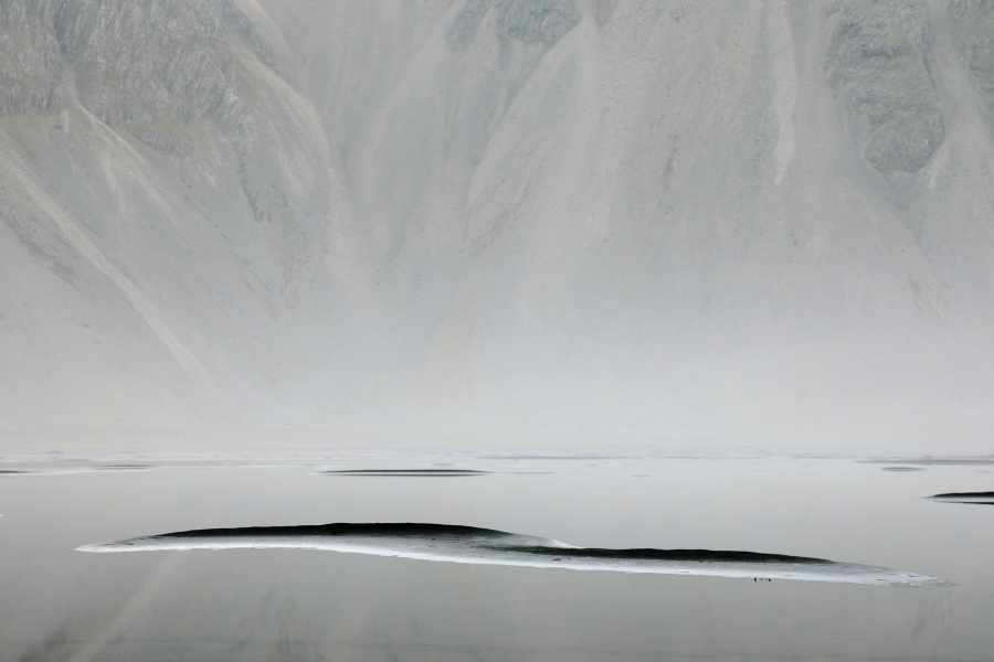 Blick von der Halbinsel Stokksnes zum Vestrahorn